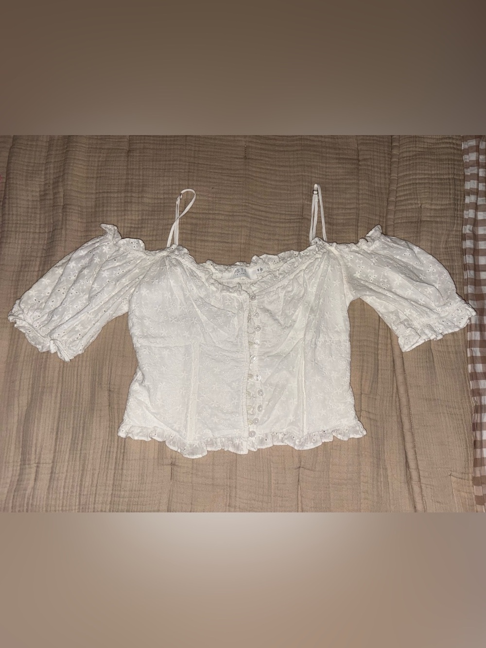 ASTR White Off-Shoulder Button Top